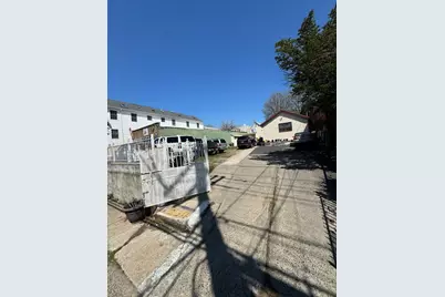 254 Seaview Ave, Jersey City, NJ 07305 - Photo 1