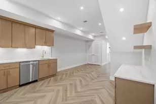 31 Clinton Ave, Jersey City, NJ 07304 - Photo 11