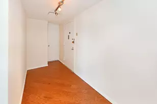 7004 Blvd E, Guttenberg, NJ 07093 - Photo 3