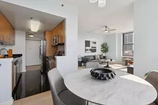 102 Christopher Columbus Dr, Jersey City, NJ 07302 - Photo 9