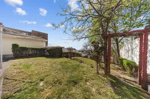 7025 Cottage Ave, North Bergen, NJ 07047 - Photo 17