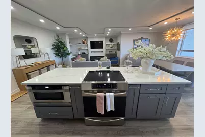 100 Manhattan Ave #212, Union City, NJ 07087 - Photo 3