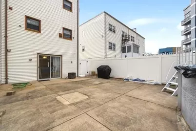 195 Avenue A, Bayonne, NJ 07002 - Photo 17