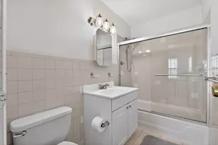 195 Avenue A, Bayonne, NJ 07002 - Photo 13
