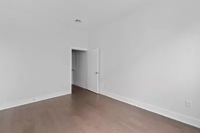 250 Avenue E #415, Bayonne, NJ 07002 - Photo 27