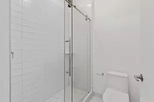 250 Ave E, Bayonne, NJ 07002 - Photo 9