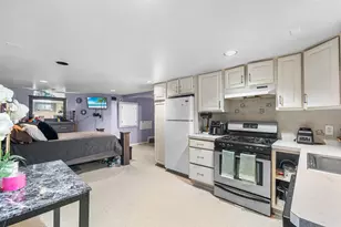 656 Devon St, Kearny, NJ 07032 - Photo 23