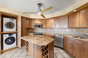 1307 Harmon Cove Tower, Secaucus, NJ 07094 - Photo 5