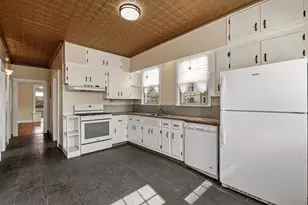 1136 Avenue C, Bayonne, NJ 07002 - Photo 17
