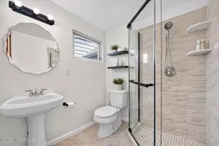 28 Willow St, Bayonne, NJ 07002 - Photo 21