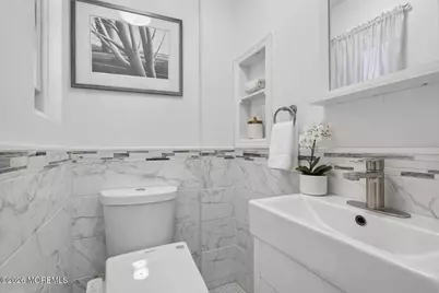 28 Willow St, Bayonne, NJ 07002 - Photo 7