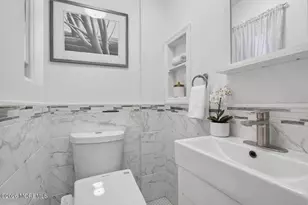 28 Willow St, Bayonne, NJ 07002 - Photo 7