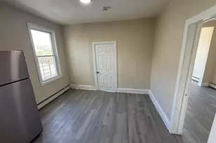 89 Bostwick Ave, Jersey City, NJ 07305 - Photo 5