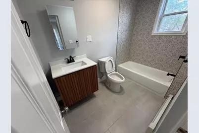 89 Bostwick Ave #2F, Jersey City, NJ 07305 - Photo 3