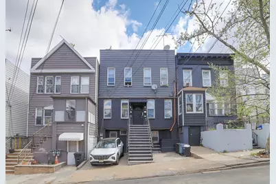 28 Spruce St #2L, Jersey City, NJ 07306 - Photo 1