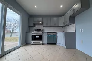 14 Acorn Rd, Secaucus, NJ 07094 - Photo 3