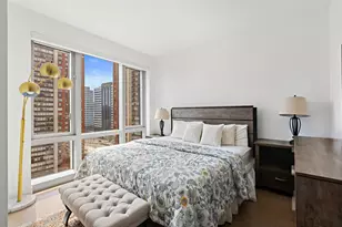 75 Park Ln S, Jersey City, NJ 07310 - Photo 11