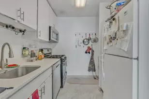 7002 Blvd E, Guttenberg, NJ 07093 - Photo 13
