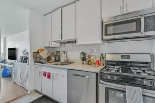 7002 Blvd E, Guttenberg, NJ 07093 - Photo 11
