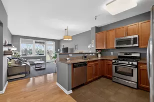 15 Enterprise Ct, Jersey City, NJ 07305 - Photo 1