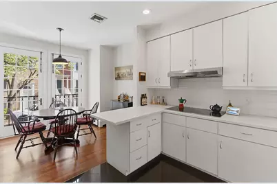 26 Half Moon Isle #26, Jersey City, NJ 07305 - Photo 15