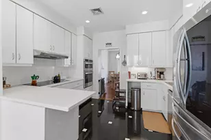 26 Half Moon Isle, Jersey City, NJ 07305 - Photo 13
