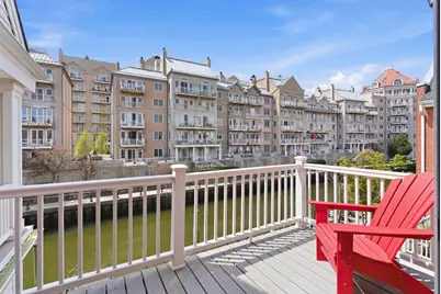 26 Half Moon Isle #26, Jersey City, NJ 07305 - Photo 7