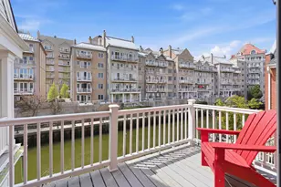 26 Half Moon Isle, Jersey City, NJ 07305 - Photo 7
