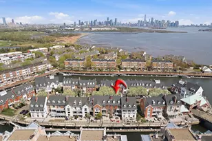 26 Half Moon Isle, Jersey City, NJ 07305 - Photo 9
