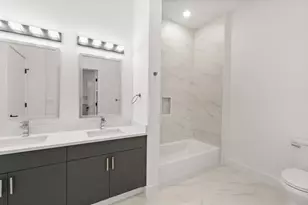 425 Avenue C, Bayonne, NJ 07002 - Photo 5