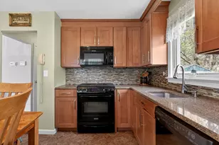 364 Ave E, Bayonne, NJ 07002 - Photo 9