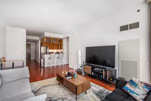 1 Shore Ln, Jersey City, NJ 07310 - Photo 9