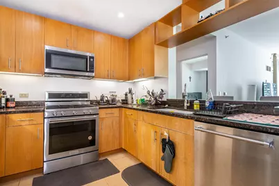 1 Shore Lane #1011R, Jersey City, NJ 07310 - Photo 5