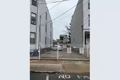 17 Laidlaw Ave, Jersey City, NJ 07306 - Photo 1