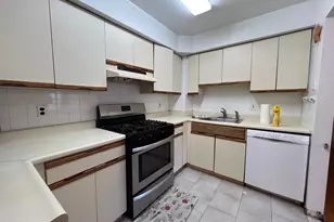 52 Yale Ave, Jersey City, NJ 07304 - Photo 13