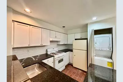 781 Spinnaker Ct, Secaucus, NJ 07094 - Photo 9