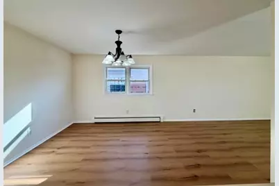 71 Linnet St, Bayonne, NJ 07002 - Photo 5