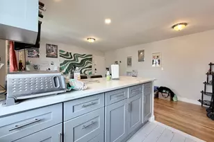 165 Vroom St, Jersey City, NJ 07306 - Photo 9
