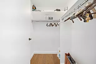 2 Shore Ln, Jersey City, NJ 07302 - Photo 17