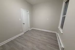 221 Wilkinson Ave, Jersey City, NJ 07305 - Photo 15