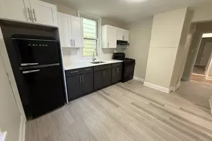 221 Wilkinson Ave, Jersey City, NJ 07305 - Photo 25