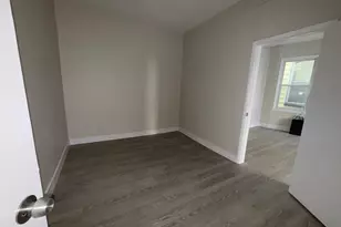 221 Wilkinson Ave, Jersey City, NJ 07305 - Photo 13