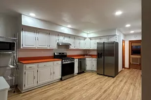 307 71st St, Guttenberg, NJ 07093 - Photo 5