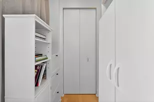 4 Beacon Way, Jersey City, NJ 07306 - Photo 19