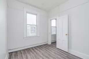 37 Pamrapo Ave, Jersey City, NJ 07305 - Photo 5
