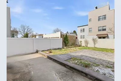 110 Grace St, Jersey City, NJ 07307 - Photo 49