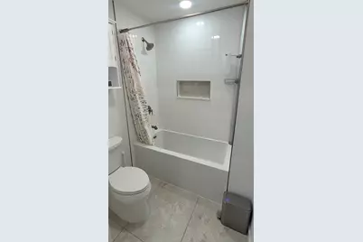 7 Soho Dr #115, Jersey City, NJ 07305 - Photo 11