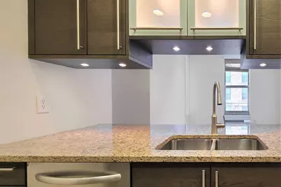 10 Regent St #704, Jersey City, NJ 07302 - Photo 3