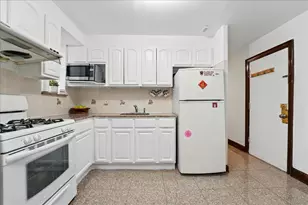164 Ogden Ave., Jersey City, NJ 07307 - Photo 17