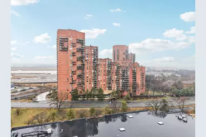 530 Harmon Cove Tower #530, Secaucus, NJ 07094 - Photo 33